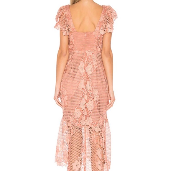 Bardot Lucy lace dress in color Apricot - Picture 2 of 4